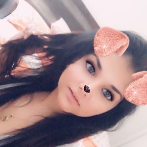 Meet your Posher, Tania